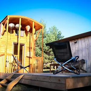  Camping Le Petit Rias En Roulotte, 4 Personnes, Coin Cuisine Et Cabinet De Toilette