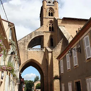 https://chez-mirande-gers.midi-pyreneeshotels.com